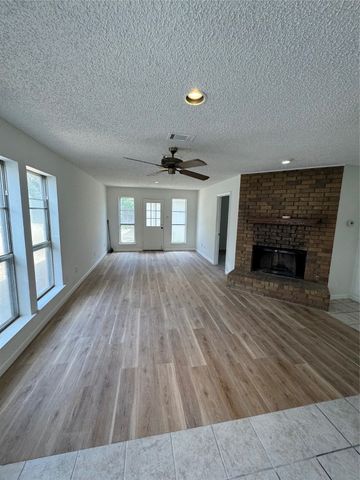 2119 Stone Moss Lane, Grapevine, TX 76051