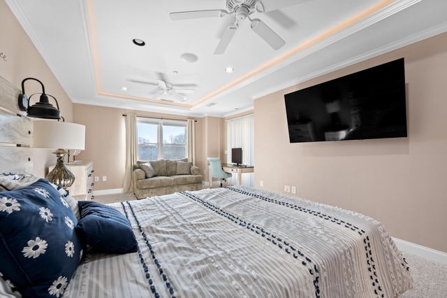 100 Bridgewater Pointe Pl Unit 102, Moneta, VA 24121