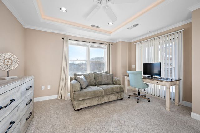 100 Bridgewater Pointe Pl Unit 102, Moneta, VA 24121