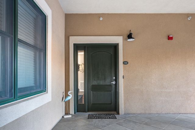 100 Bridgewater Pointe Pl Unit 102, Moneta, VA 24121