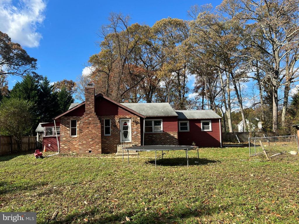 94 PINE RD, Pasadena, MD 21122