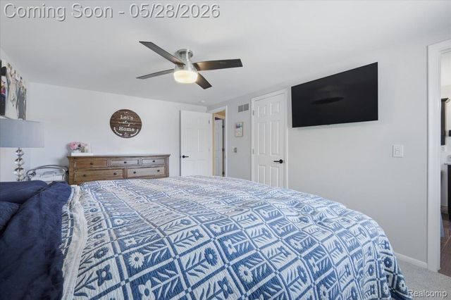 52448 Belle Arbor, Shelby Charter Township, MI 48316