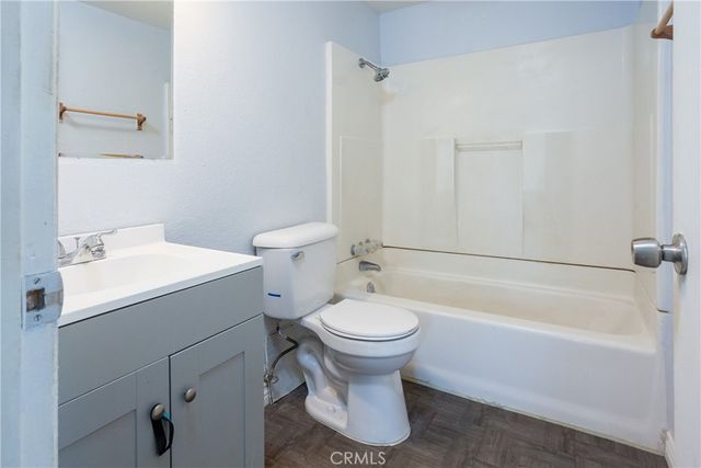 21108 79th, California City, CA 93505