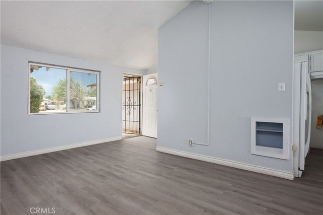 21108 79th, California City, CA 93505