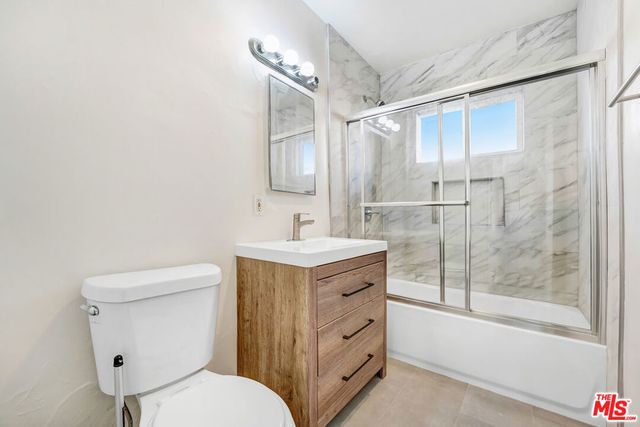 1908 12th Street 1, Santa Monica, CA 90404