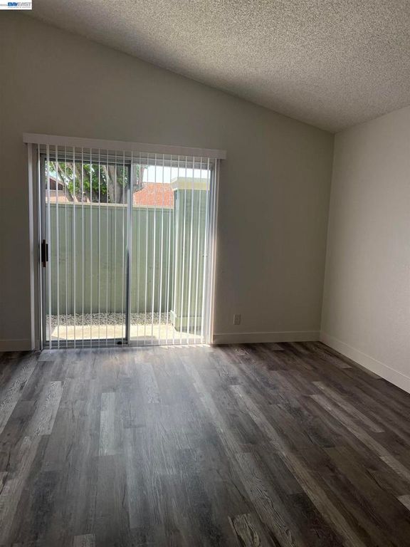 Image 22 of property listing at 4266 Warbler Loop, Fremont, CA 94555