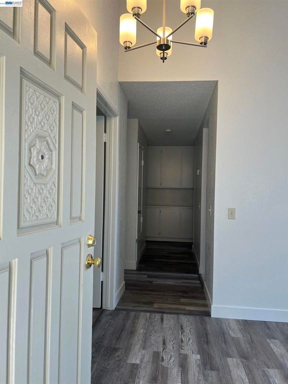 Image 3 of property listing at 4266 Warbler Loop, Fremont, CA 94555