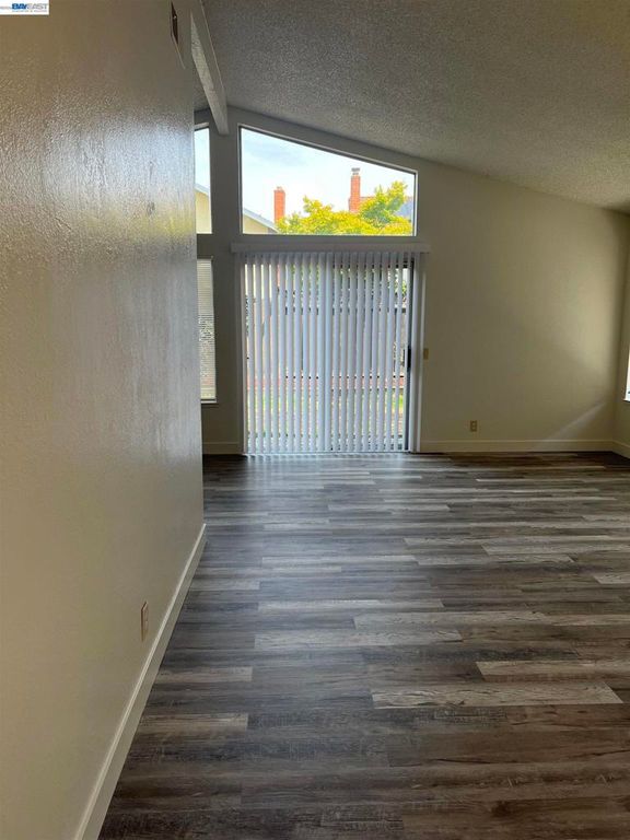 Image 6 of property listing at 4266 Warbler Loop, Fremont, CA 94555