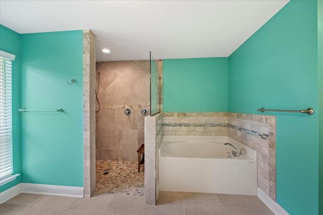 8262 Verano Street, Navarre, FL 32566