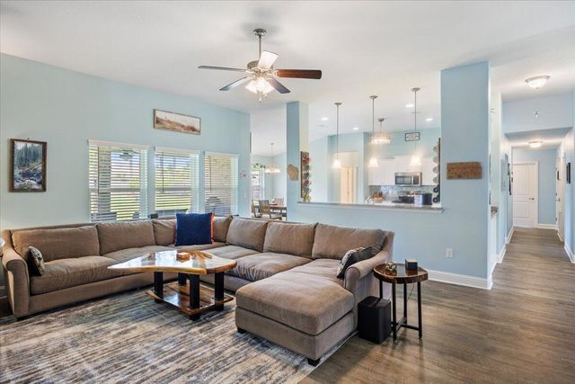 8262 Verano Street, Navarre, FL 32566