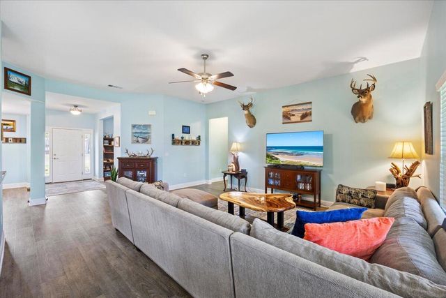 8262 Verano Street, Navarre, FL 32566