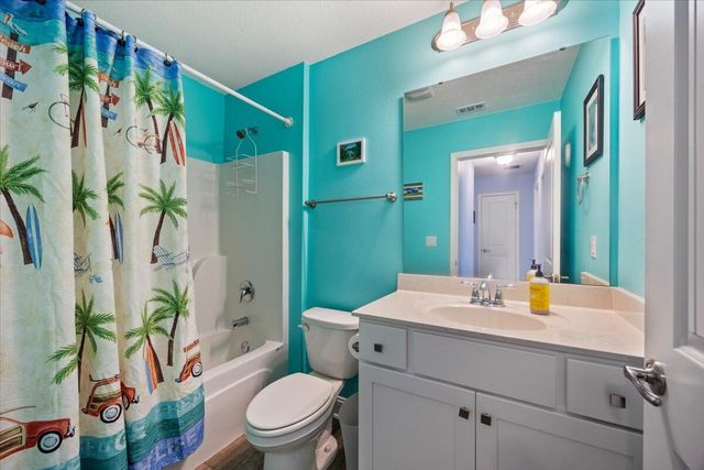 8262 Verano Street, Navarre, FL 32566