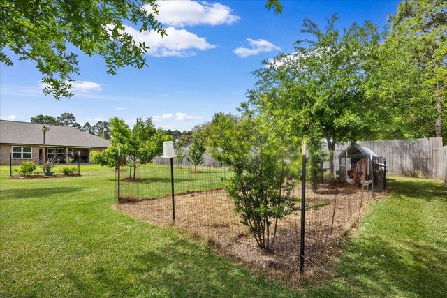 8262 Verano Street, Navarre, FL 32566