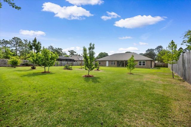 8262 Verano Street, Navarre, FL 32566