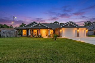 8262 Verano Street, Navarre, FL 32566