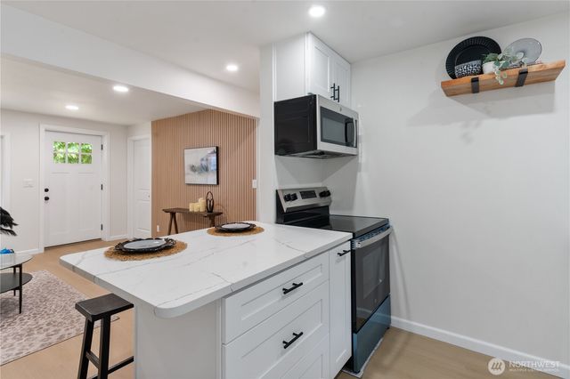 60 NW Island Lake Parkway, Poulsbo, WA 98370
