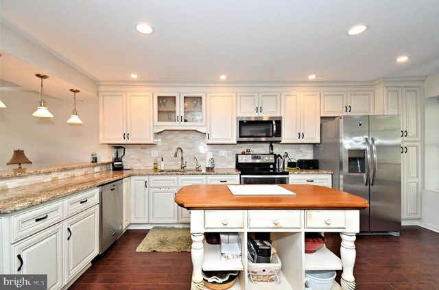 1903 RED MAPLE GRV, Ambler, PA 19002