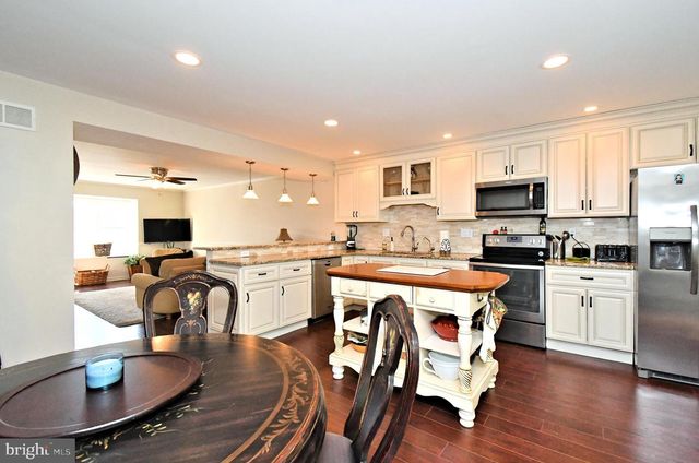 1903 RED MAPLE GRV, Ambler, PA 19002