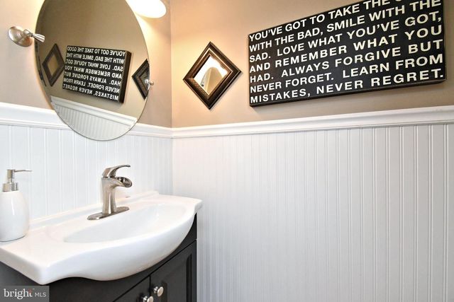 1903 RED MAPLE GRV, Ambler, PA 19002