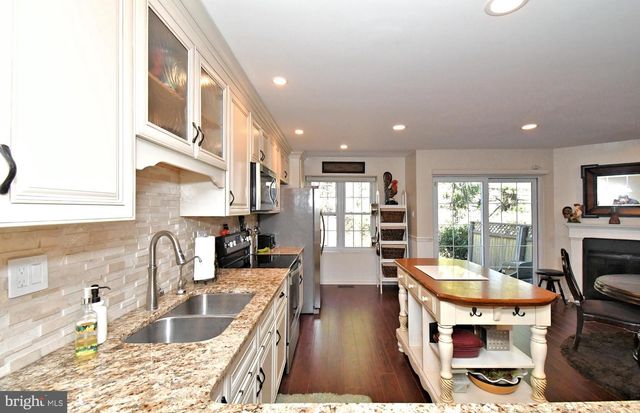 1903 RED MAPLE GRV, Ambler, PA 19002