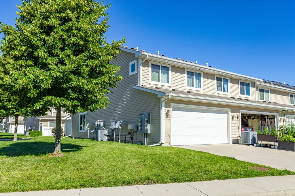1268 NE 8th Lane, Ankeny, IA 50021
