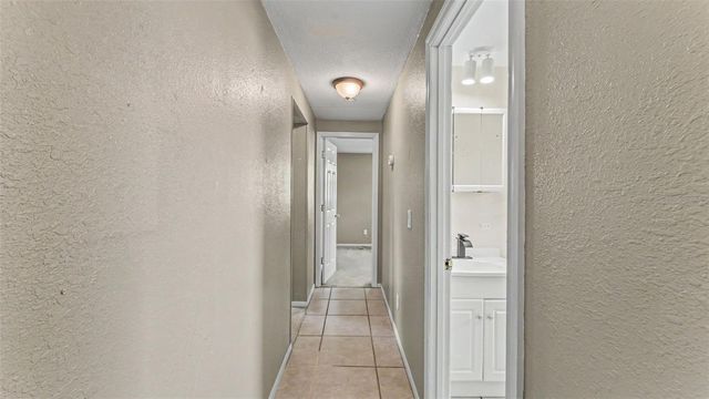 703 W ALAMO DRIVE, Lakeland, FL 33813