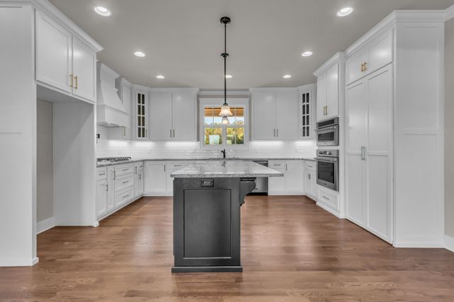 1589 John Sharp Rd, Spring Hill, TN 37174