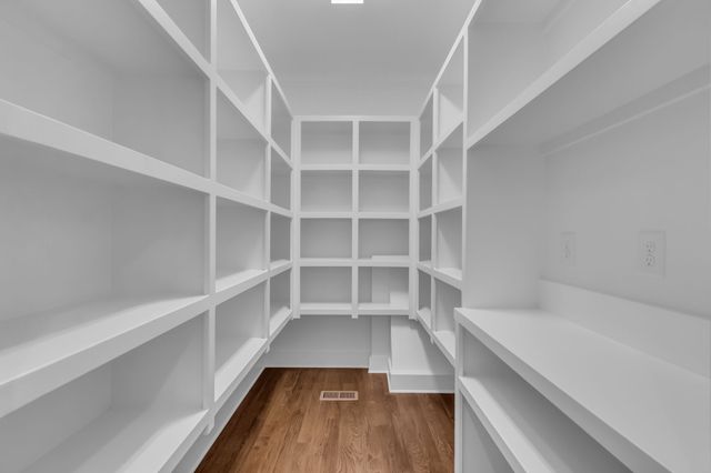 1589 John Sharp Rd, Spring Hill, TN 37174