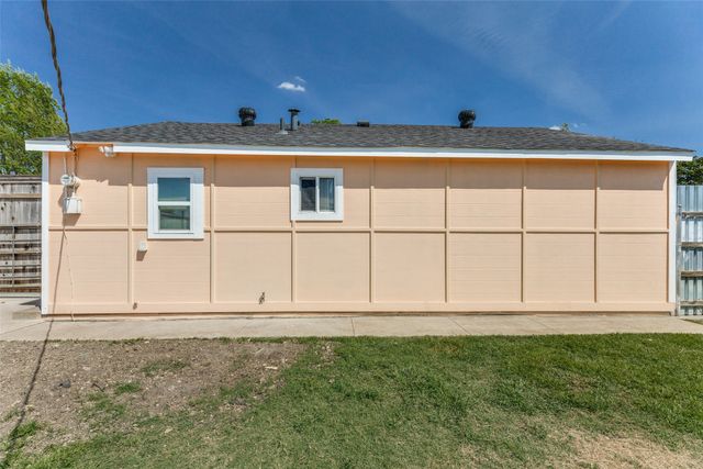 4466 Timothy Road, Fort Worth, TX 76115