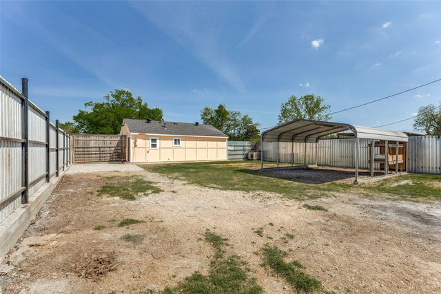 4466 Timothy Road, Fort Worth, TX 76115