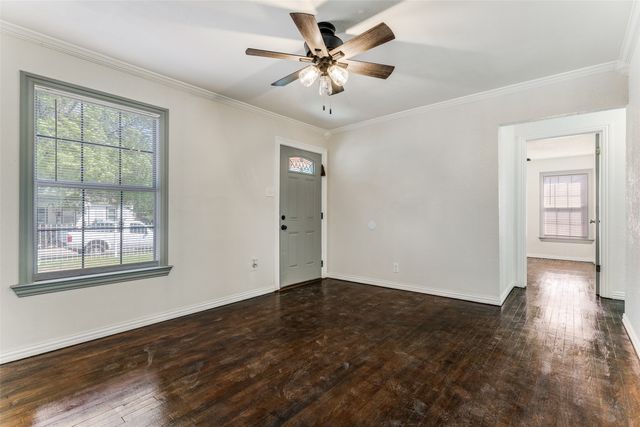 4466 Timothy Road, Fort Worth, TX 76115