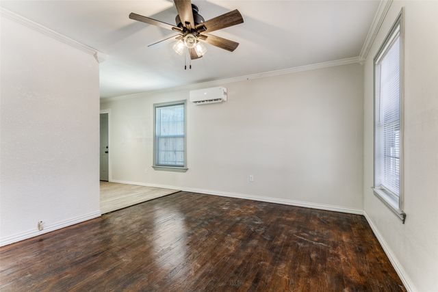 4466 Timothy Road, Fort Worth, TX 76115