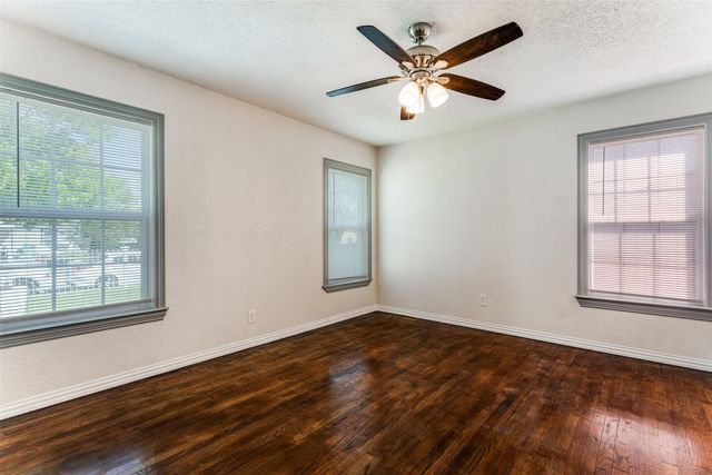 4466 Timothy Road, Fort Worth, TX 76115