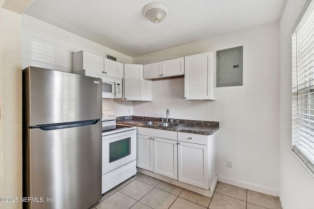 3039 BELDEN Street, Jacksonville, FL 32207