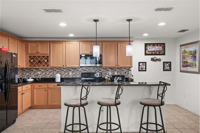 1972 APPALACHEE CIRCLE, Tavares, FL 32778