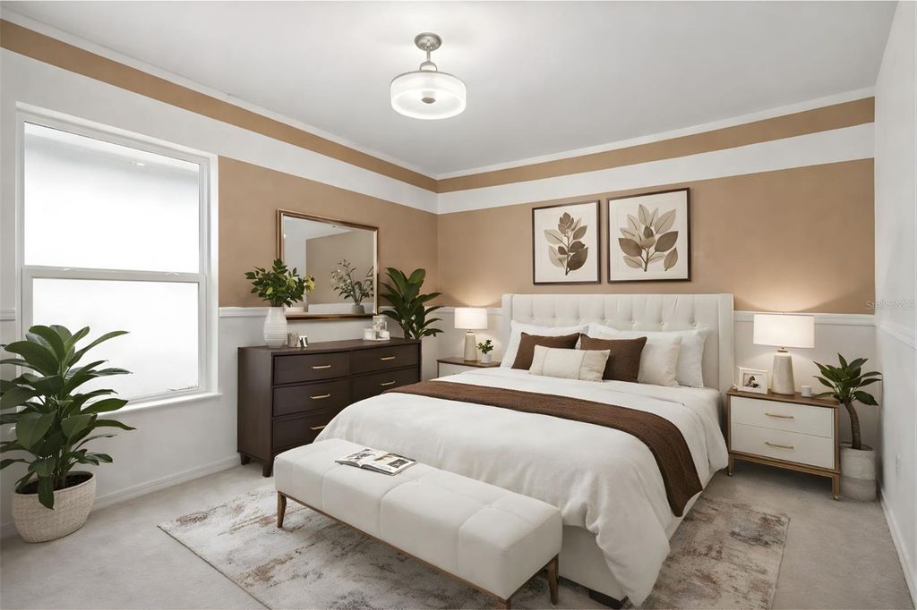 Image 14 of property listing at 1972 APPALACHEE CIRCLE, Tavares, FL 32778