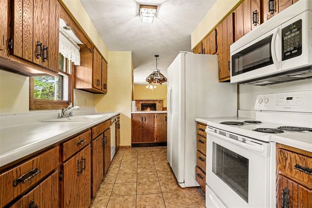 11621 M-216, Marcellus, MI 49067