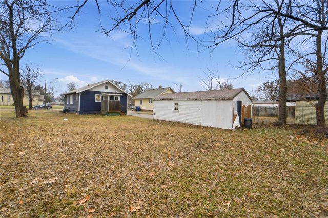 2638 E Grand Avenue, Des Moines, IA 50317