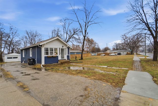 2638 E Grand Avenue, Des Moines, IA 50317