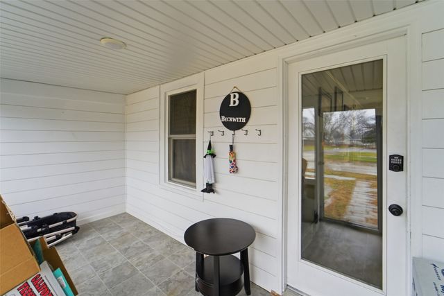 2638 E Grand Avenue, Des Moines, IA 50317