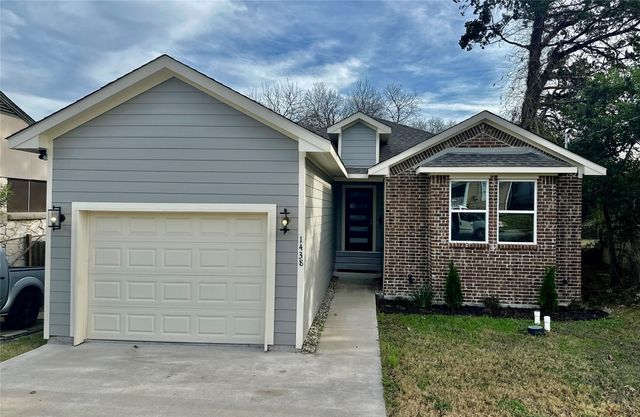 1438 E Waco Avenue, Dallas, TX 75216