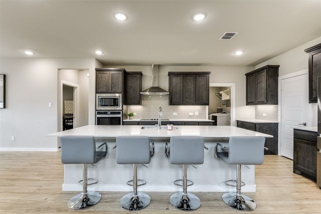 235 Half Moon Drive, Waxahachie, TX 75165