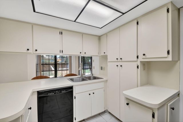 980 Ryanwood Drive, West Palm Beach, FL 33413