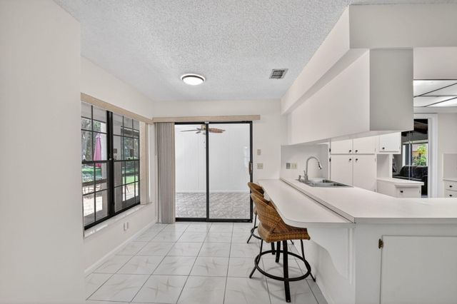 980 Ryanwood Drive, West Palm Beach, FL 33413