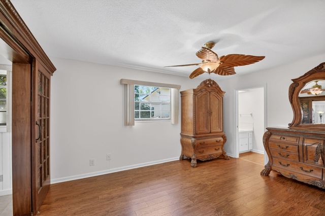 980 Ryanwood Drive, West Palm Beach, FL 33413