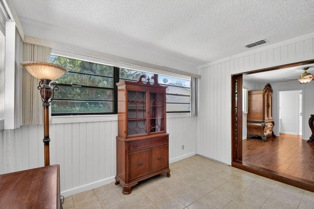 980 Ryanwood Drive, West Palm Beach, FL 33413