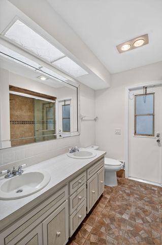 980 Ryanwood Drive, West Palm Beach, FL 33413