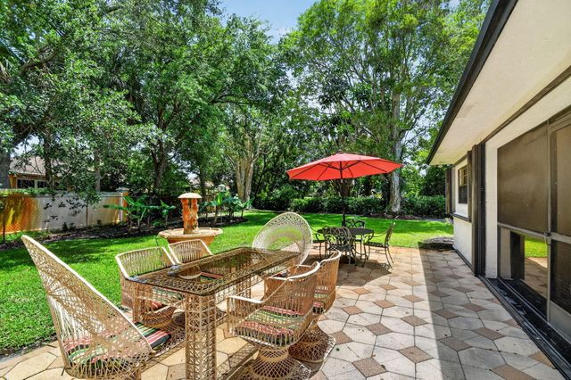 980 Ryanwood Drive, West Palm Beach, FL 33413