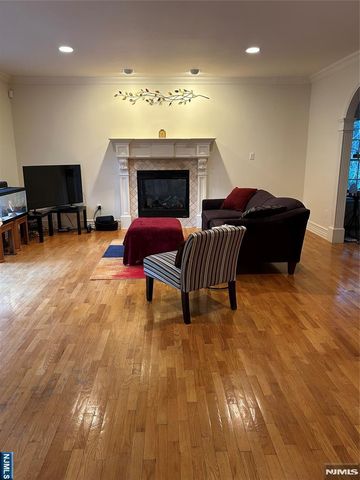 157 Paramus Road, Paramus, NJ 07652