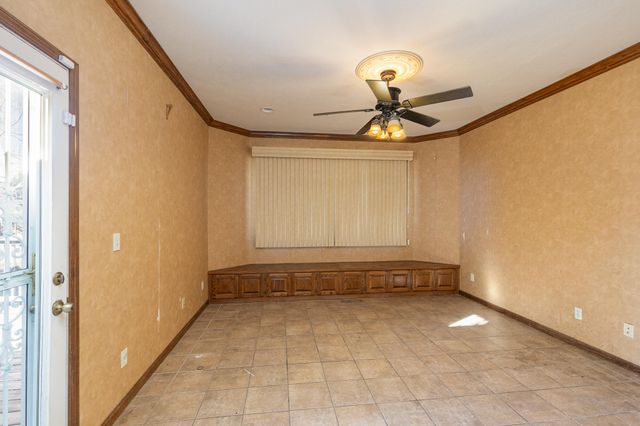 3859 S Cottage Avenue, Springfield, MO 65807